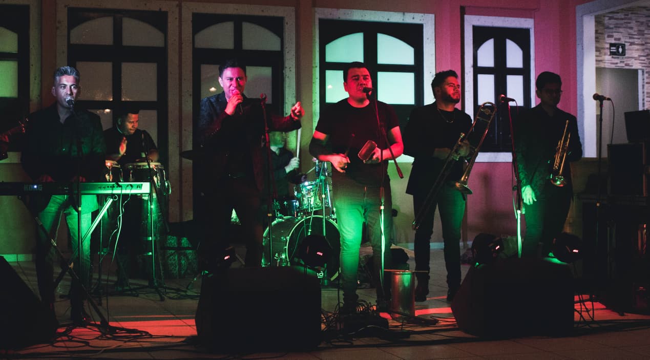 Grupo musical Heriberto Cuevas en vivo