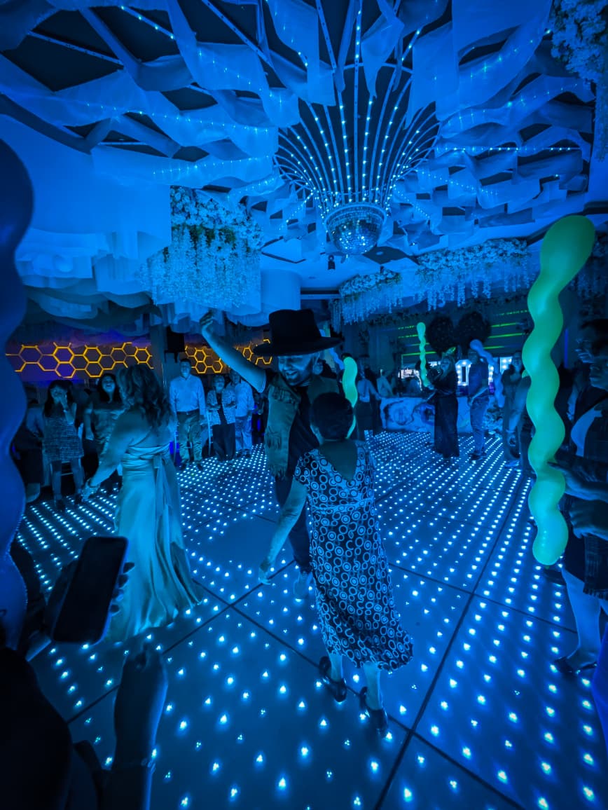 Pista iluminada en evento